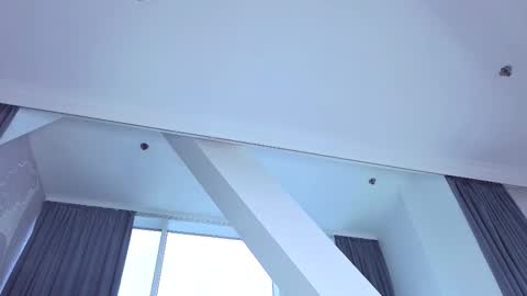 Anna online show from October 2025 10:00:02 AM