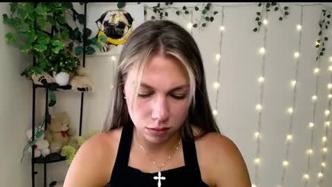Snapshot of sport_tall_karina chatting on June 2026 08:50:01 AM Karina online show from June 2026 08:50:01 AM