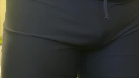Snapshot of spreet21 chatting on December 2025 07:41:01 PM MicroClit online show from December 2025 07:41:01 PM