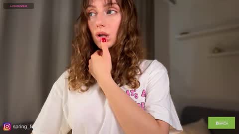 Snapshot of spring_forestx chatting on February 2026 01:40:01 PM Lilly online Monday - Friday ask time in pm online show from February 2026 01:40:01 PM