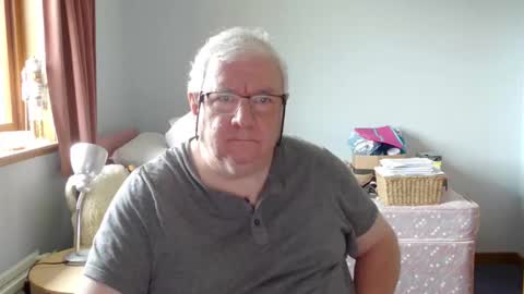 Snapshot of springtine chatting on June 2026 11:23:01 AM springtine online show from June 2026 11:23:01 AM
