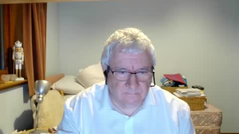 Snapshot of springtine chatting on June 2026 12:55:01 AM springtine online show from June 2026 12:55:01 AM