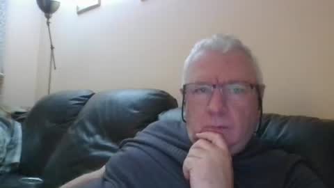 Snapshot of springtine chatting on July 2026 11:44:02 PM springtine online show from July 2026 11:44:02 PM