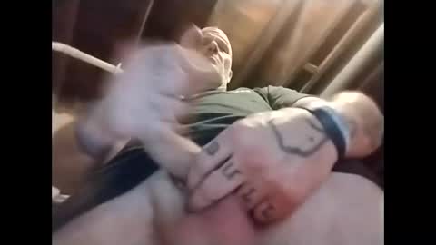 Snapshot of spundaddyandprincess chatting on December 2024 02:12:01 AM spundaddyandprincess online show from December 2024 02:12:01 AM