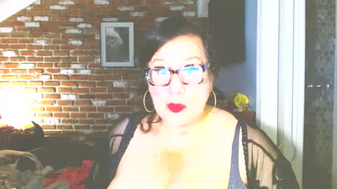 Snapshot of spunderella777 chatting on September 2025 10:31:02 AM Spunderella online show from September 2025 10:31:02 AM