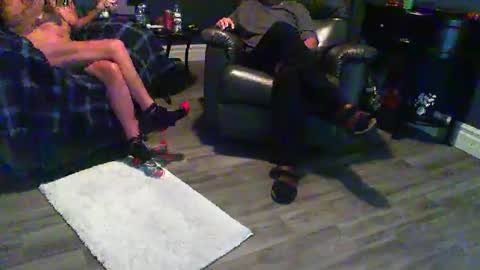 Snapshot of sqrtshow chatting on May 2026 09:38:01 PM sqrtshow online show from May 2026 09:38:01 PM