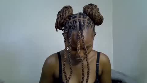 Tashy online show from January 2026 10:01:02 PM