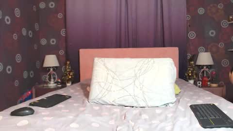 Snapshot of squirtyjess chatting on February 2026 09:35:01 PM just Jess online show from February 2026 09:35:01 PM