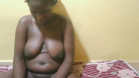 Snapshot of squirtypussie chatting on April 2026 07:22:02 AM squirtypussie online show from April 2026 07:22:02 AM