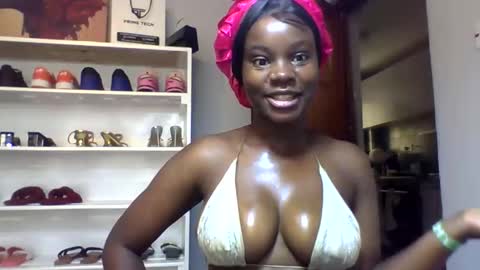 Snapshot of squiter_girlie chatting on May 2026 04:53:02 AM Squiter online show from May 2026 04:53:02 AM