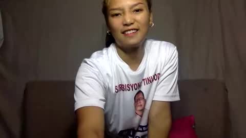 Holly online show from October 2025 09:37:02 PM