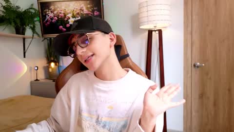 sr_evann online show from March 2026 04:46:02 PM