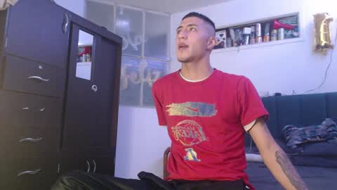 Snapshot of sr_porn01 chatting on January 2025 11:06:01 PM sr_porn01 online show from January 2025 11:06:01 PM