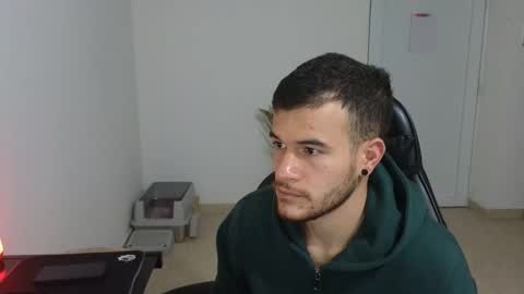 Vic online show from November 2025 09:50:01 PM