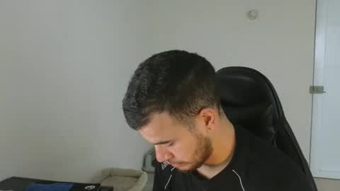 Vic online show from November 2025 10:25:02 PM