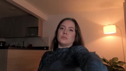 Sophie 3 online show from November 2025 12:43:01 AM