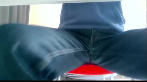 Snapshot of ssenzo chatting on December 2024 02:23:02 PM ssenzo online show from December 2024 02:23:02 PM