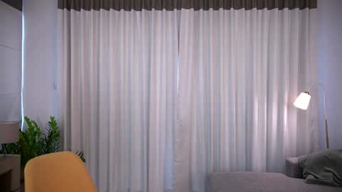 Scarlett online show from December 2024 04:06:01 AM