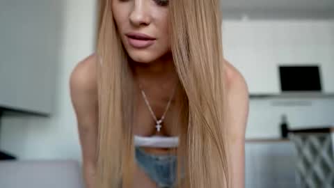 Scarlett online show from March 2026 10:26:01 AM