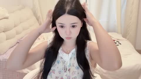 Snapshot of ssweet_aurora chatting on July 2026 01:25:02 AM Aurora online show from July 2026 01:25:02 AM