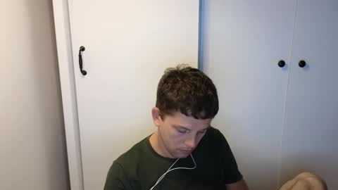 st1vemaster01 online show from September 2025 03:24:01 PM