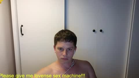 Snapshot of st1vemaster01 chatting on July 2026 01:15:01 PM st1vemaster01 online show from July 2026 01:15:01 PM