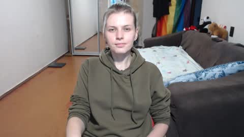 Snapshot of stacey_hot_01 chatting on December 2024 05:50:01 AM Stacey online show from December 2024 05:50:01 AM