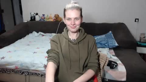 Snapshot of stacey_hot_01 chatting on December 2024 10:27:01 PM Stacey online show from December 2024 10:27:01 PM