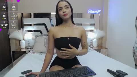 Snapshot of stacey_williams chatting on June 2026 02:42:02 AM Stacey online show from June 2026 02:42:02 AM