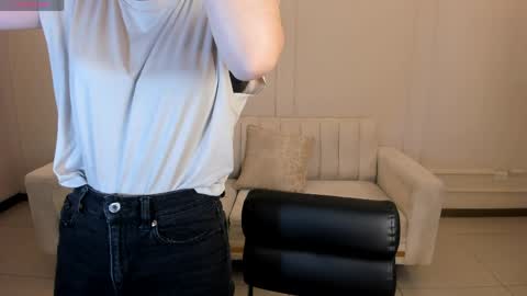 Stacy Woods online show from March 2026 11:43:02 AM