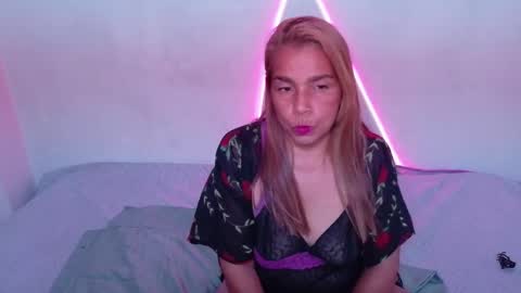 stacy_hall0 online show from November 2025 12:07:01 PM