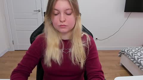 Stacy  online show from January 2025 10:49:02 AM