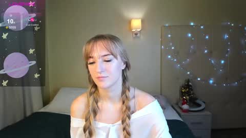 Stacy Mon Tue Wed Thu Fri Sun GMT GMT 3 1000am - 0400pm  online show from December 2024 11:29:01 AM