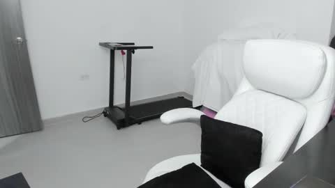 Zulma Yisset online show from October 2025 02:04:02 AM