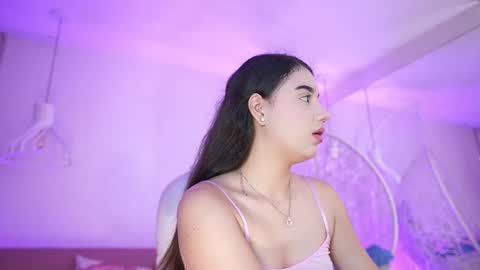 Snapshot of stacycooper_ chatting on June 2026 07:00:02 PM stacycooper_ online show from June 2026 07:00:02 PM