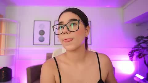 Snapshot of stacycooper_ chatting on July 2026 07:05:02 PM stacycooper_ online show from July 2026 07:05:02 PM