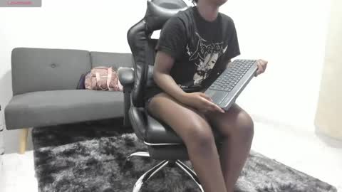 Snapshot of staicy26 chatting on May 2026 01:07:02 PM staicy online show from May 2026 01:07:02 PM