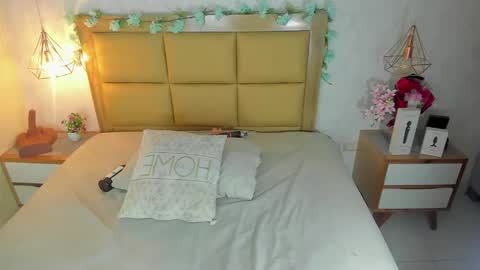 KEIMI  online show from February 2026 03:38:02 AM