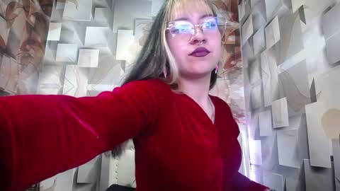 Snapshot of star__pink chatting on April 2026 12:38:02 PM S T A R online show from April 2026 12:38:02 PM