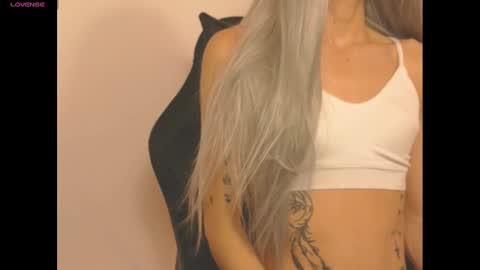 Snapshot of star_storm chatting on January 2025 07:34:02 AM star_storm online show from January 2025 07:34:02 AM