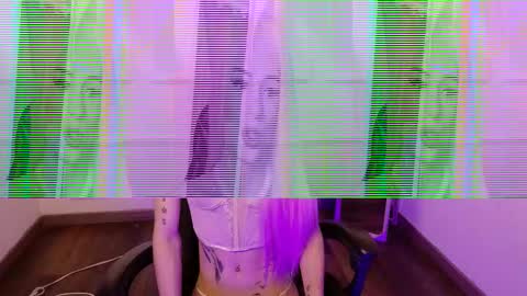 Snapshot of star_storm chatting on September 2025 05:44:01 AM star_storm online show from September 2025 05:44:01 AM