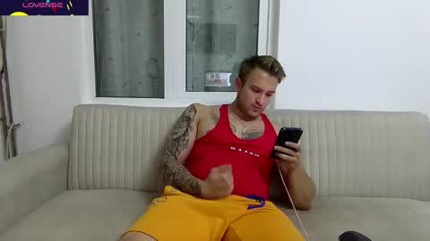 Snapshot of starkiller777550 chatting on September 2025 06:51:01 PM Marius online show from September 2025 06:51:01 PM