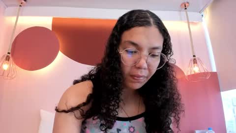 Stark Jones online show from September 2025 01:15:01 PM