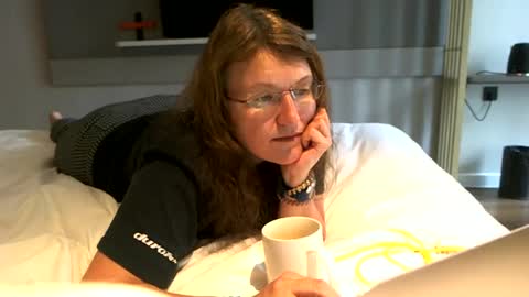 starlagurl online show from February 2025 04:18:02 AM