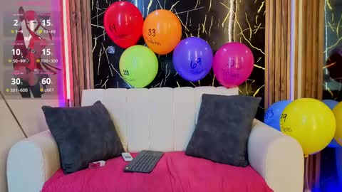 starlight_mature11_aws online show from March 2026 04:25:02 AM