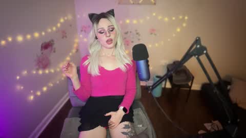 Snapshot of starr1123 chatting on September 2025 03:30:01 AM Starr online show from September 2025 03:30:01 AM