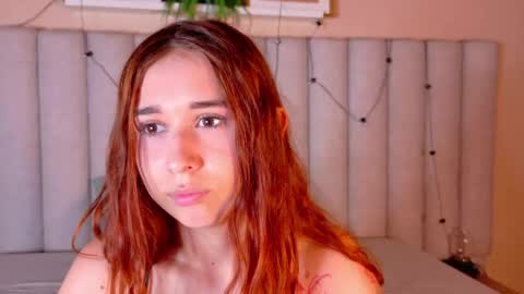 Snapshot of starrmoon__ chatting on May 2026 02:40:01 AM M O O N online show from May 2026 02:40:01 AM