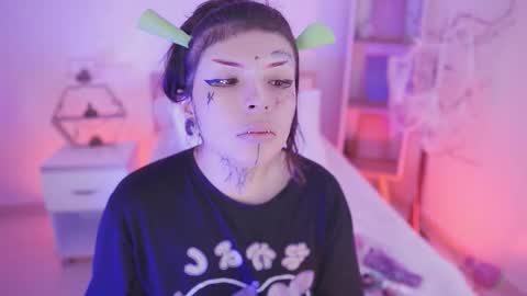 Yoko online show from November 2025 01:32:01 PM