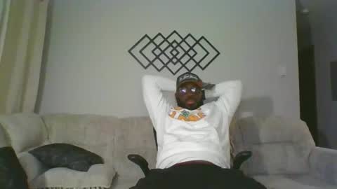 Snapshot of stayinalive1992 chatting on December 2025 04:19:01 AM stayinalive1992 online show from December 2025 04:19:01 AM