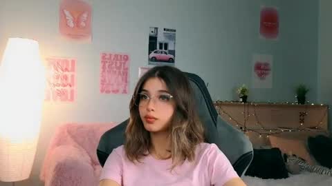 Sara online show from May 2026 06:09:01 PM